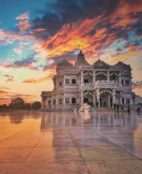 Prem Mandir, Vrindavan